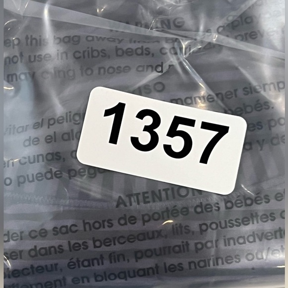 Lululemon Size 8 Classic Scoop Hoop Neck Purple Black Stripe Shirt EUC ALO Lulu - Picture 9 of 9